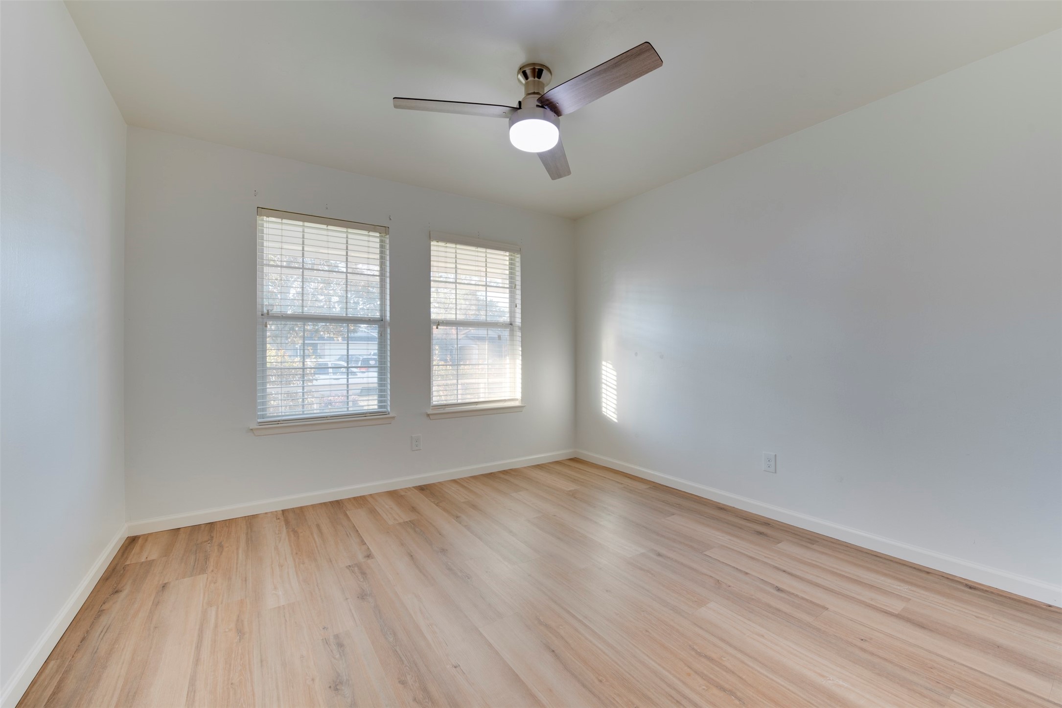 15914 Barbarossa Drive Houston, TX 77083 - Photo 19 of 29