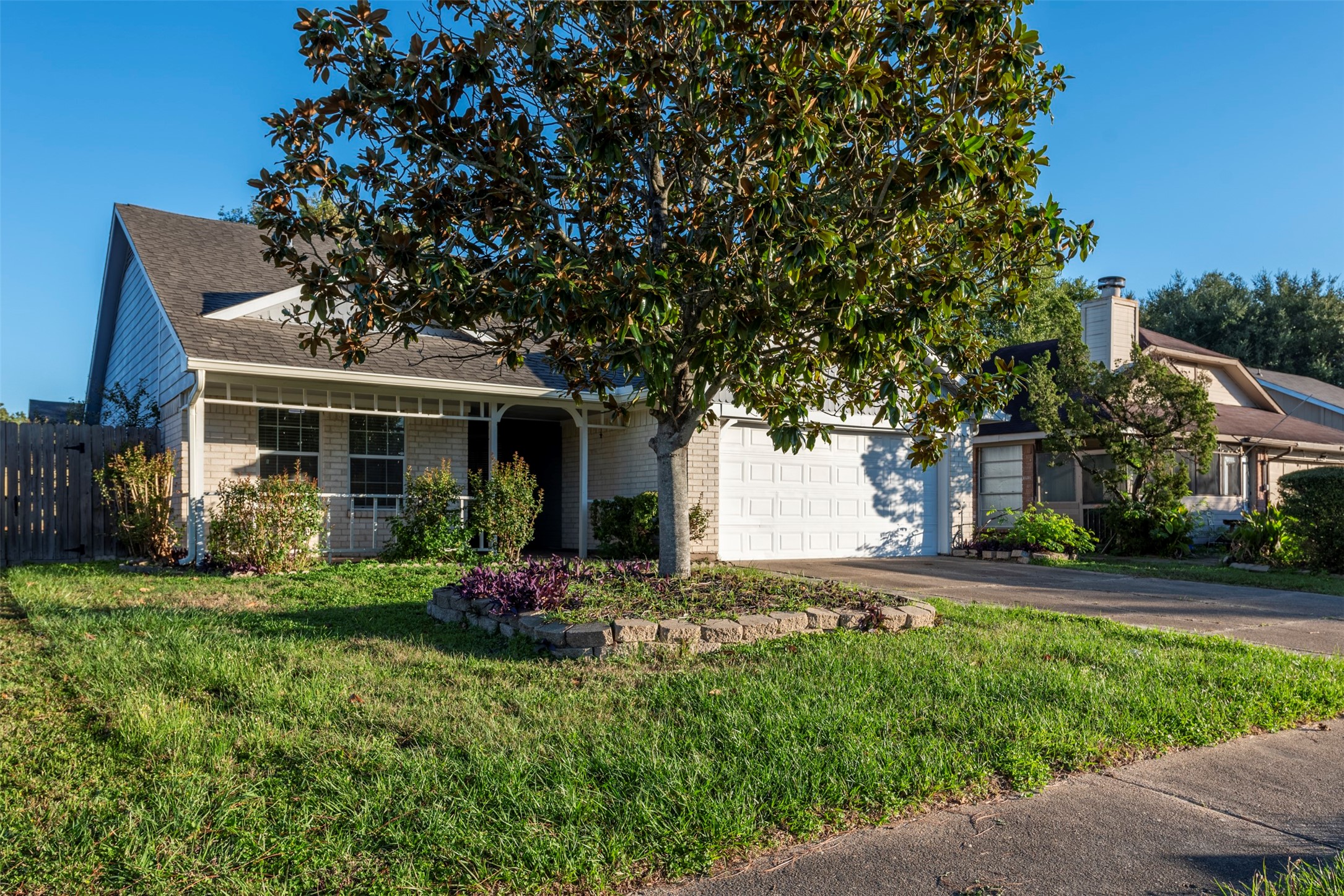 15914 Barbarossa Drive Houston, TX 77083 - Photo 2 of 29