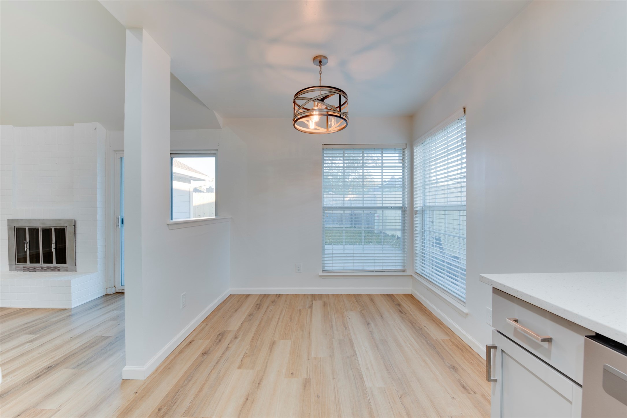 15914 Barbarossa Drive Houston, TX 77083 - Photo 10 of 29