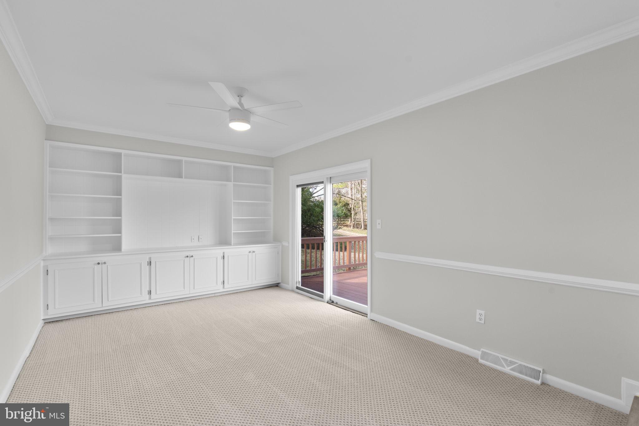 5461 Marsh Hawk Way Columbia, MD 21045 - Photo 17 of 48 an empty room with a empty shelves