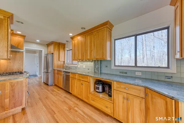 $589,000 | 129 Sawmill Brook Lane, Mansfield, CT 06250
