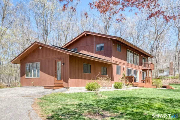 $589,000 | 129 Sawmill Brook Lane, Mansfield, CT 06250