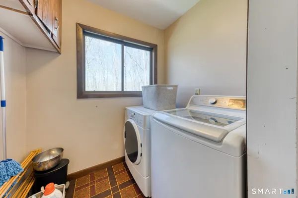 $589,000 | 129 Sawmill Brook Lane, Mansfield, CT 06250
