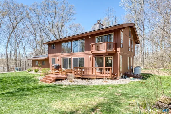 $589,000 | 129 Sawmill Brook Lane, Mansfield, CT 06250