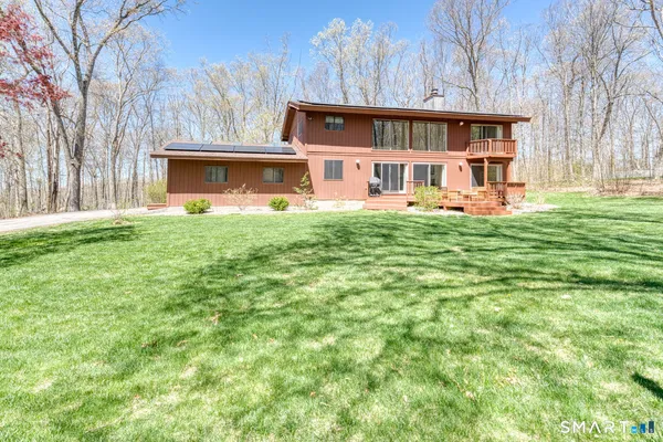 $589,000 | 129 Sawmill Brook Lane, Mansfield, CT 06250