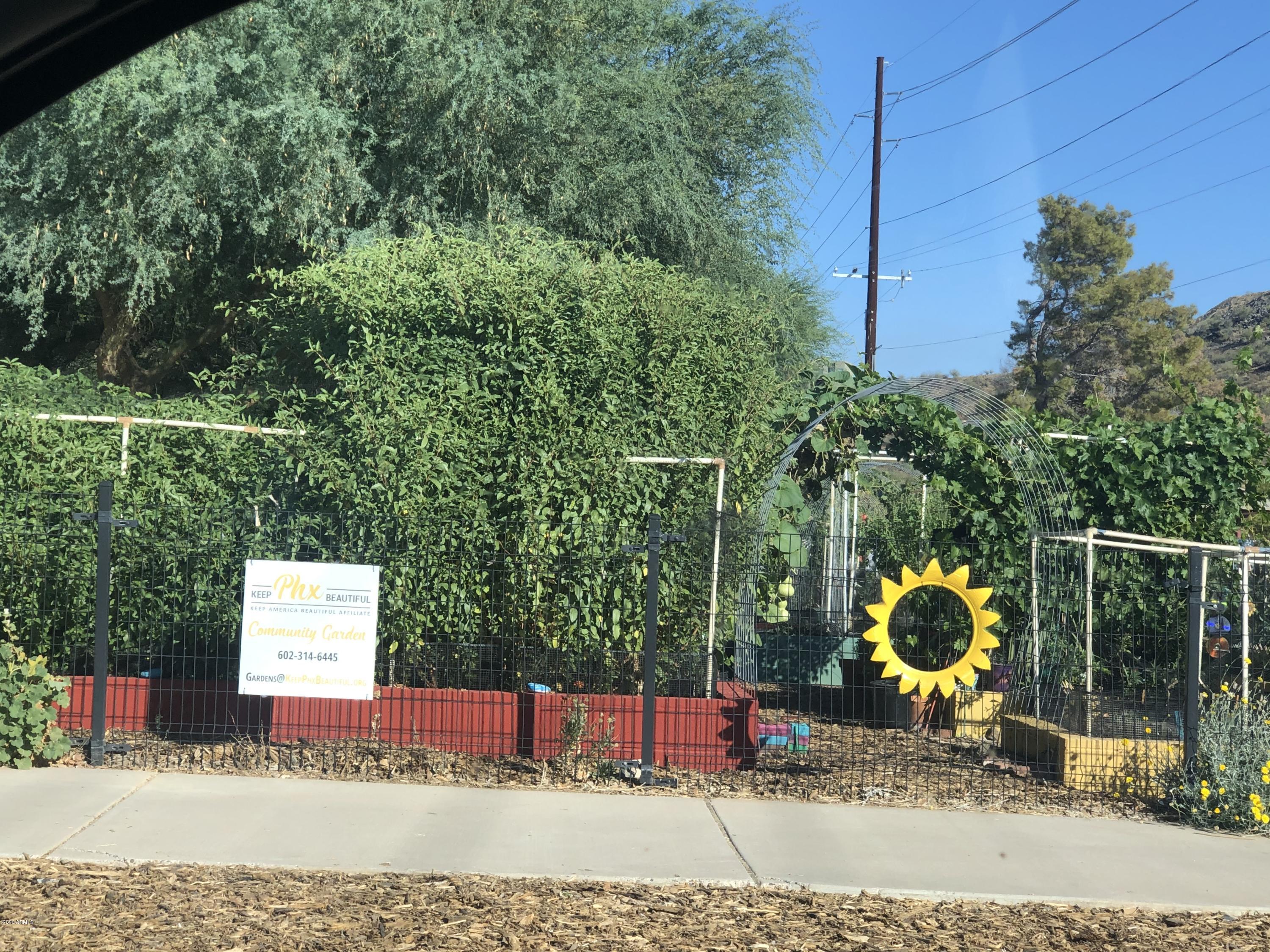 9631 North 12th Avenue, Unit 201 Phoenix, AZ 85021 - Photo 25 of 32 a view of outdoor space entertaining space