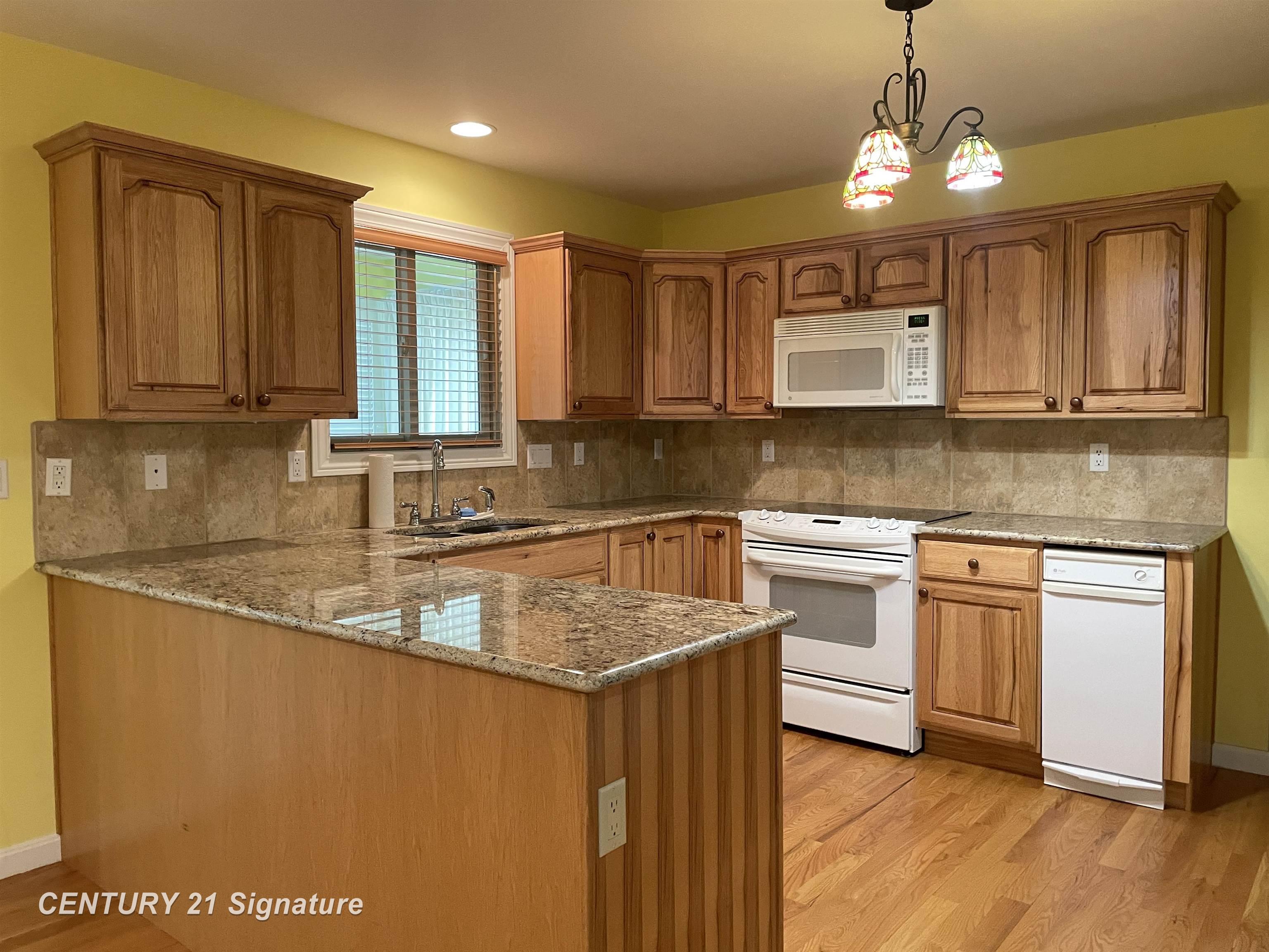 8585 North McKinley Road Flushing, MI 48433 - Photo 3 of 30 50167619-a3514ebe-210f-4684-bbb4-a1df10536692.JPG