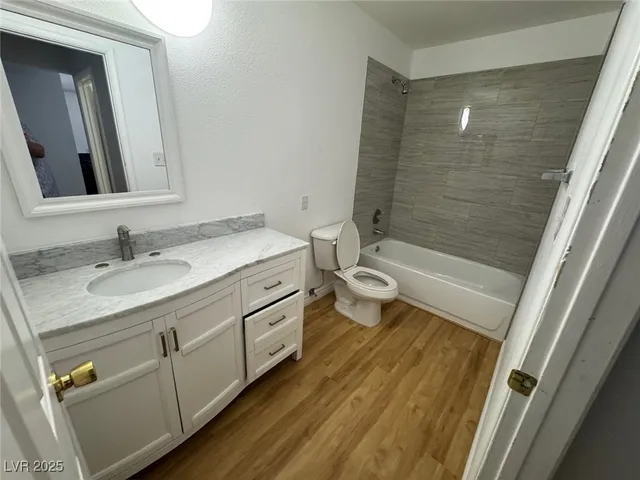 $1,750 | 6429 West Birchcrest Court, Las Vegas, NV 89108