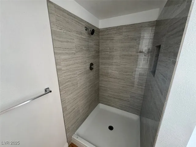 $1,750 | 6429 West Birchcrest Court, Las Vegas, NV 89108