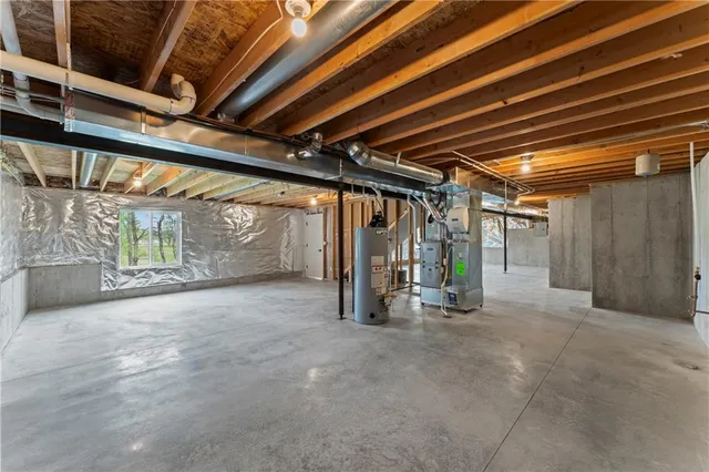 $428,900 | 612 Southeast 21st Street, Oak Grove, MO 64075