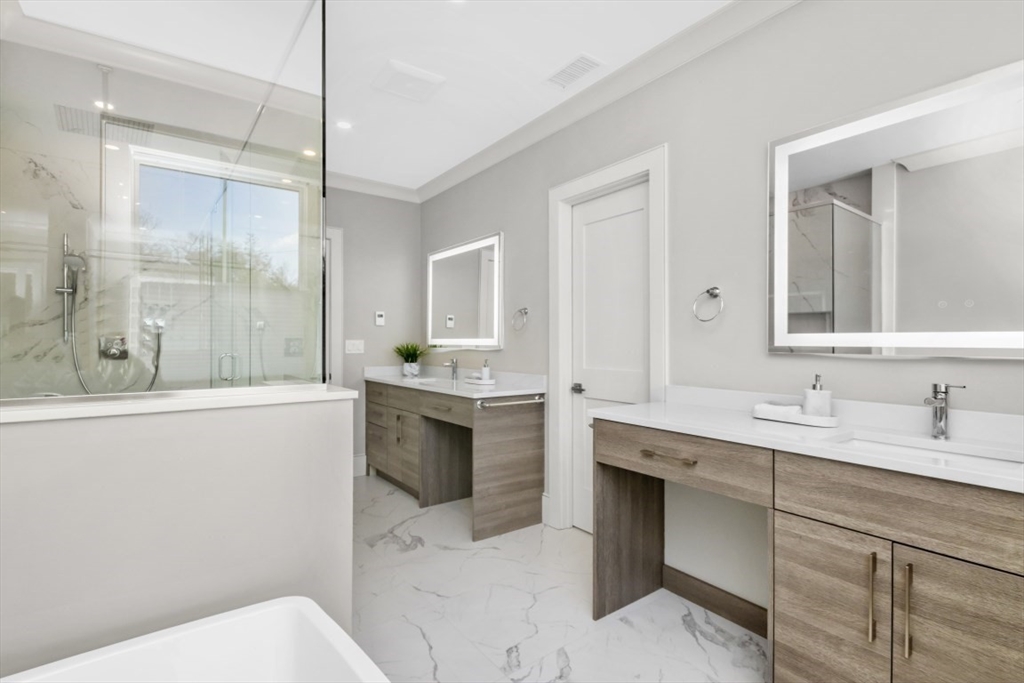 45 Fox Hill Road Newton, MA 02459 - Photo 8 of 25 Gallery Image 8