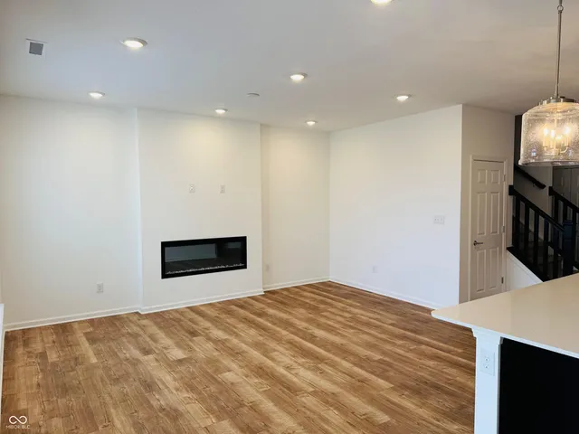 $2,300 | 17467 Ebling Trail, Unit 3302, Westfield, IN 46062