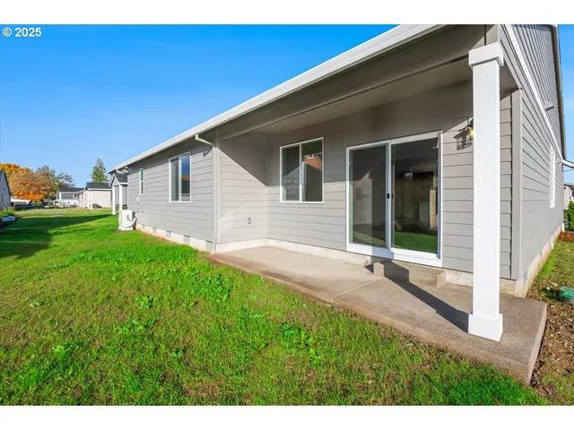 $529,900 | 430 South Elm Street, Yamhill, OR 97148