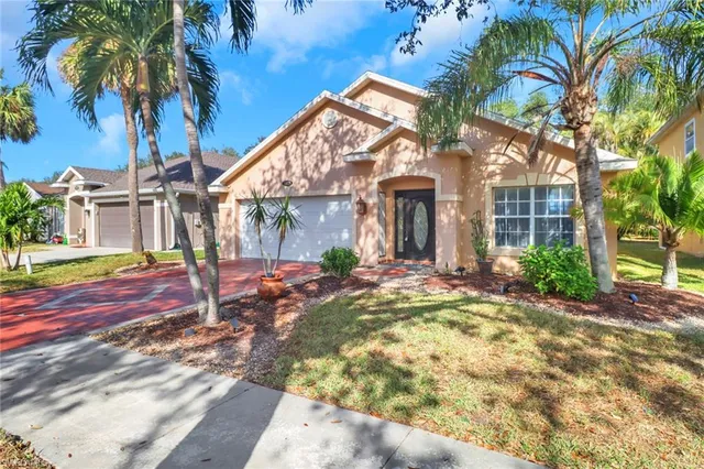 $3,600 | 15028 Savannah Drive, Naples, FL 34119