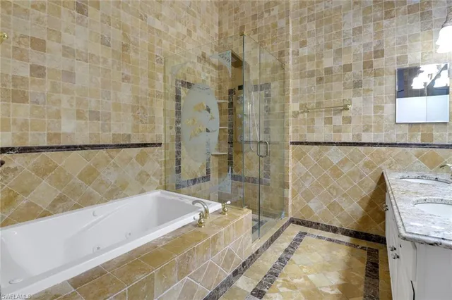 $3,600 | 15028 Savannah Drive, Naples, FL 34119