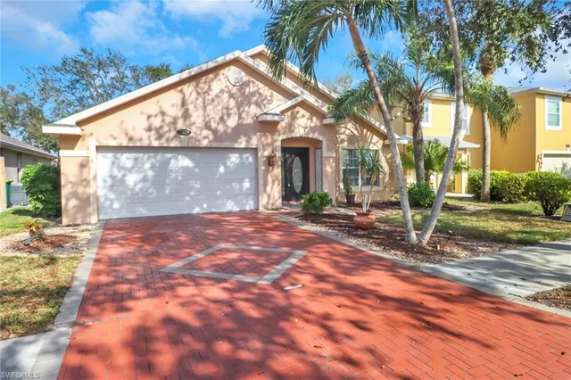 $3,600 | 15028 Savannah Drive, Naples, FL 34119
