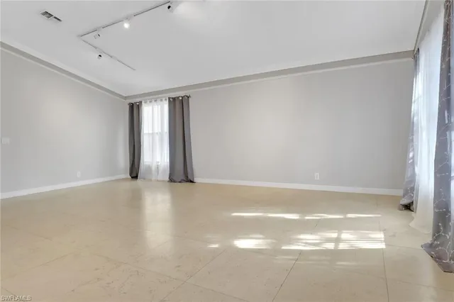 $3,600 | 15028 Savannah Drive, Naples, FL 34119