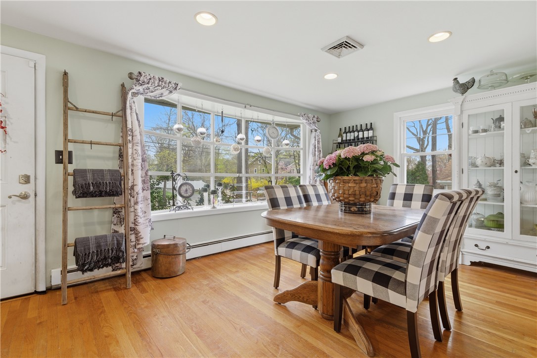 315 Angell Road Lincoln, RI 02865 - Photo 4 of 31 Gallery Image 4