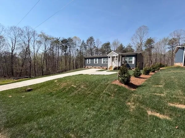 $294,900 | 296 Forest Lake Road, Duncan, SC 29334