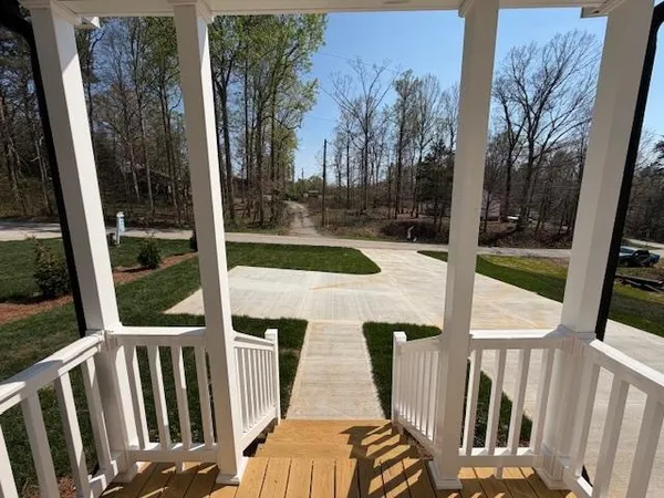 $294,900 | 296 Forest Lake Road, Duncan, SC 29334