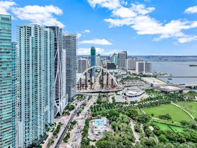 $8,750 | 900 Biscayne Boulevard, Unit 4901, Miami, FL 33132