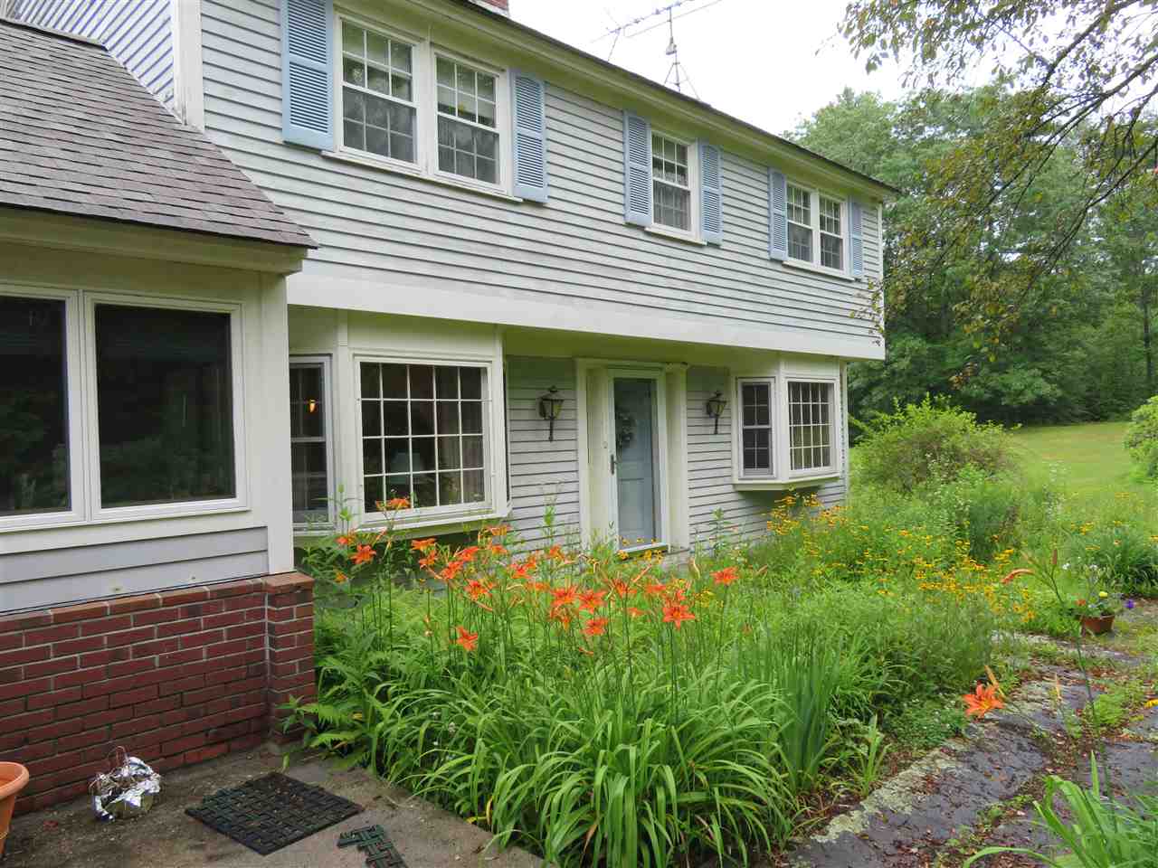 139 West Lake Road Fitzwilliam, NH 03447 - Photo 3 of 28