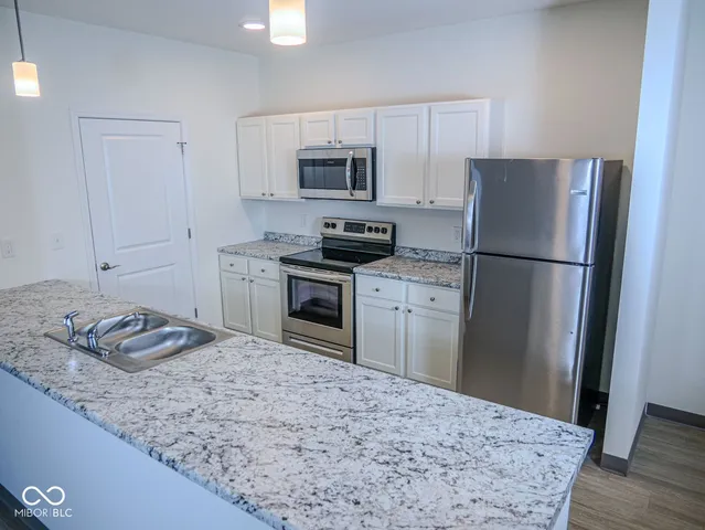 $1,195 | 312 South 18th Street, Unit 303, Elwood, IN 46036