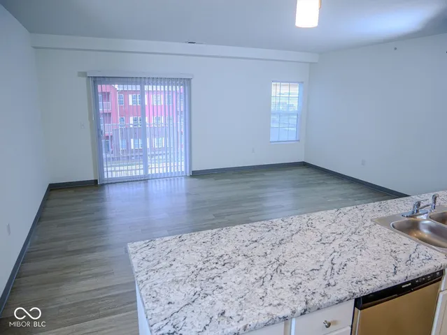 $1,195 | 312 South 18th Street, Unit 303, Elwood, IN 46036