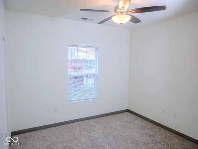 $1,195 | 312 South 18th Street, Unit 303, Elwood, IN 46036