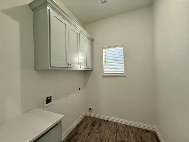 $689,900 | 4213 Skylar Drive, College Station, TX 77845