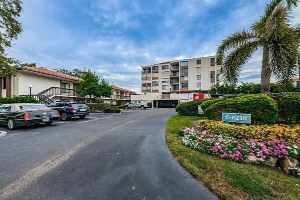 $3,360 | 6218 Palma Del Mar Boulevard South, Unit 507, St. Petersburg, FL 33715