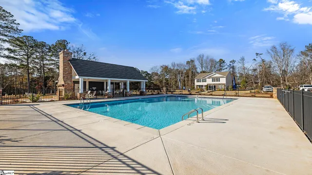 $262,900 | 106 Pebble Crk Court, Greenwood, SC 29646