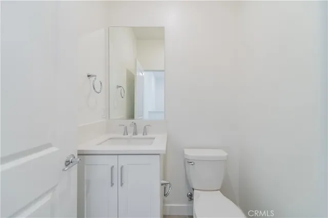 $3,600 | 1074 North Anaheim Boulevard, Unit 2, Anaheim, CA 92801