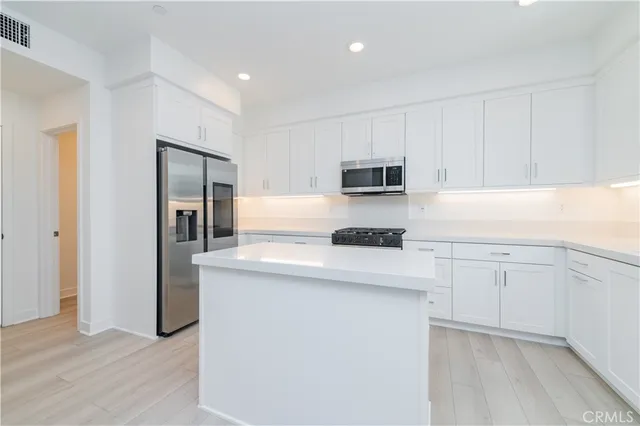 $3,600 | 1074 North Anaheim Boulevard, Unit 2, Anaheim, CA 92801