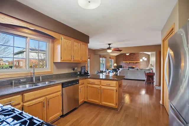 $484,900 | 8836 Clifton Lane, Tinley Park, IL 60487