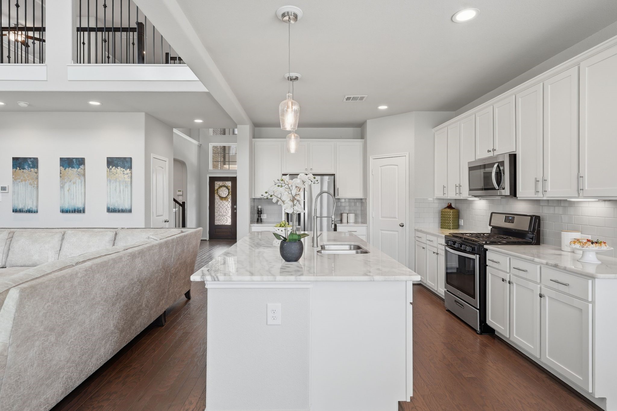 7522 Windsor View Drive Spring, TX 77379 - Photo 13 of 49 Spacious kitchen that connects easily to the main living spaces.