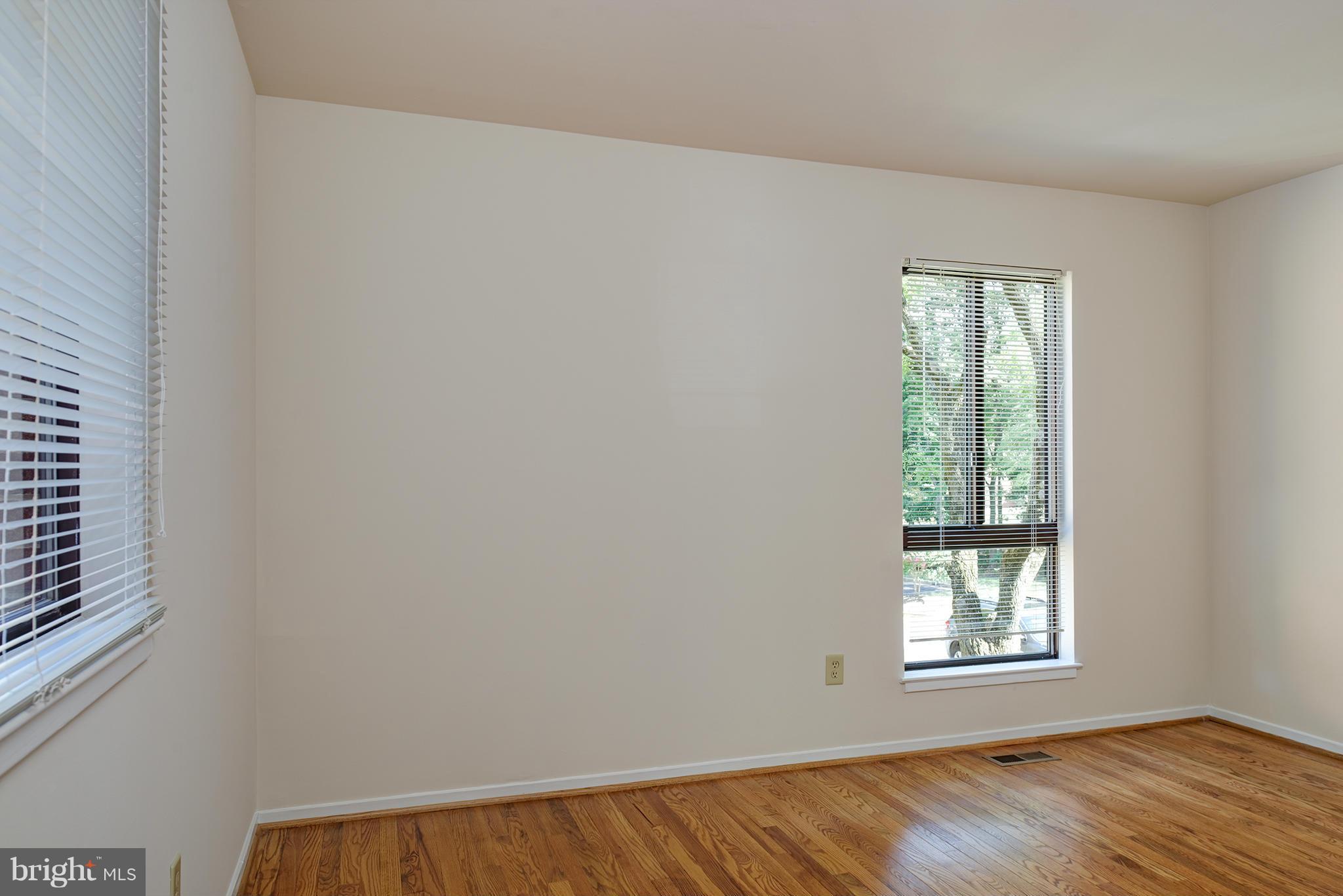 11714 Indian Ridge Road Reston, VA 20191 - Photo 16 of 26 Bedroom