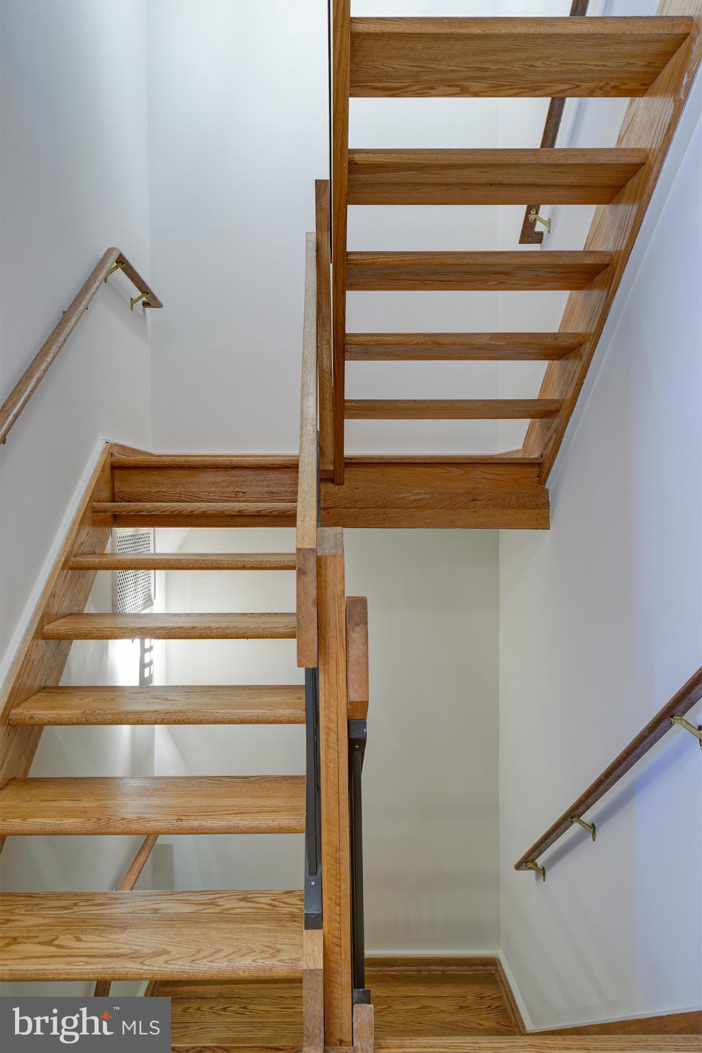 11714 Indian Ridge Road Reston, VA 20191 - Photo 18 of 26 Interior (General)