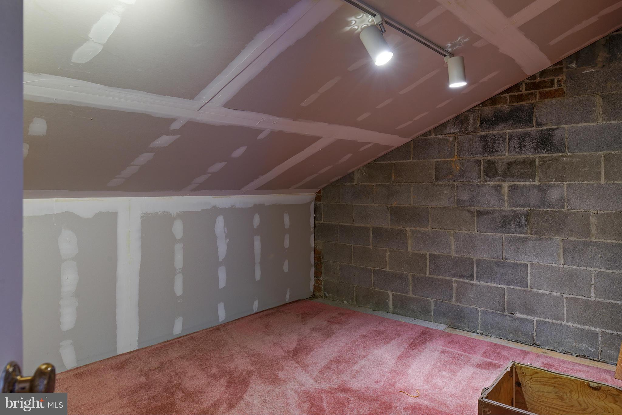 11714 Indian Ridge Road Reston, VA 20191 - Photo 21 of 26 Interior (General)