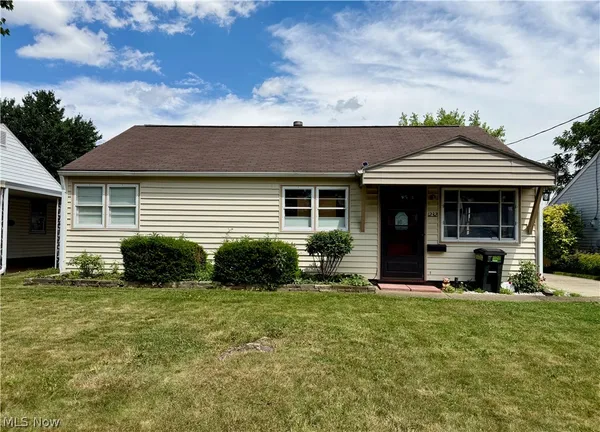 $99,900 | 1232 Hawthorne Avenue Southwest, Canton, OH 44710