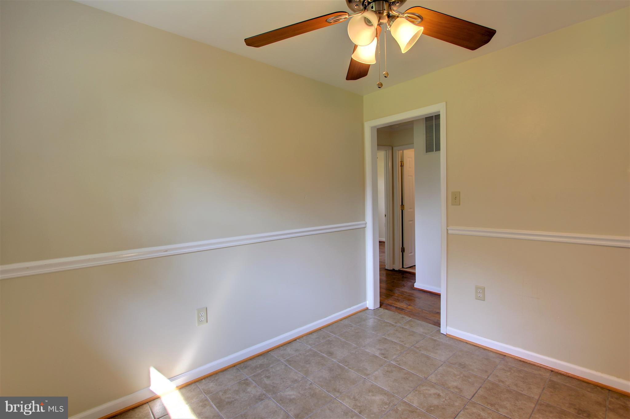 10646 Harding Road Laurel, MD 20723 - Photo 9 of 30 Kitchen