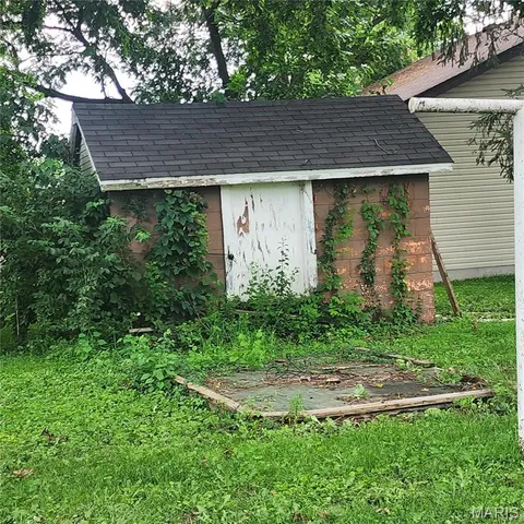 $15,000 | 13 North Main Street, Moro, IL 62067