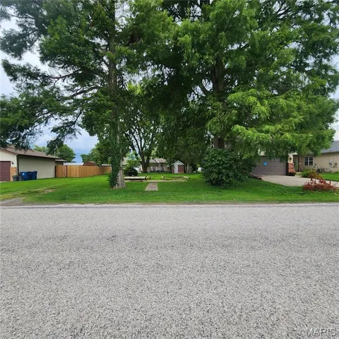 $15,000 | 13 North Main Street, Moro, IL 62067