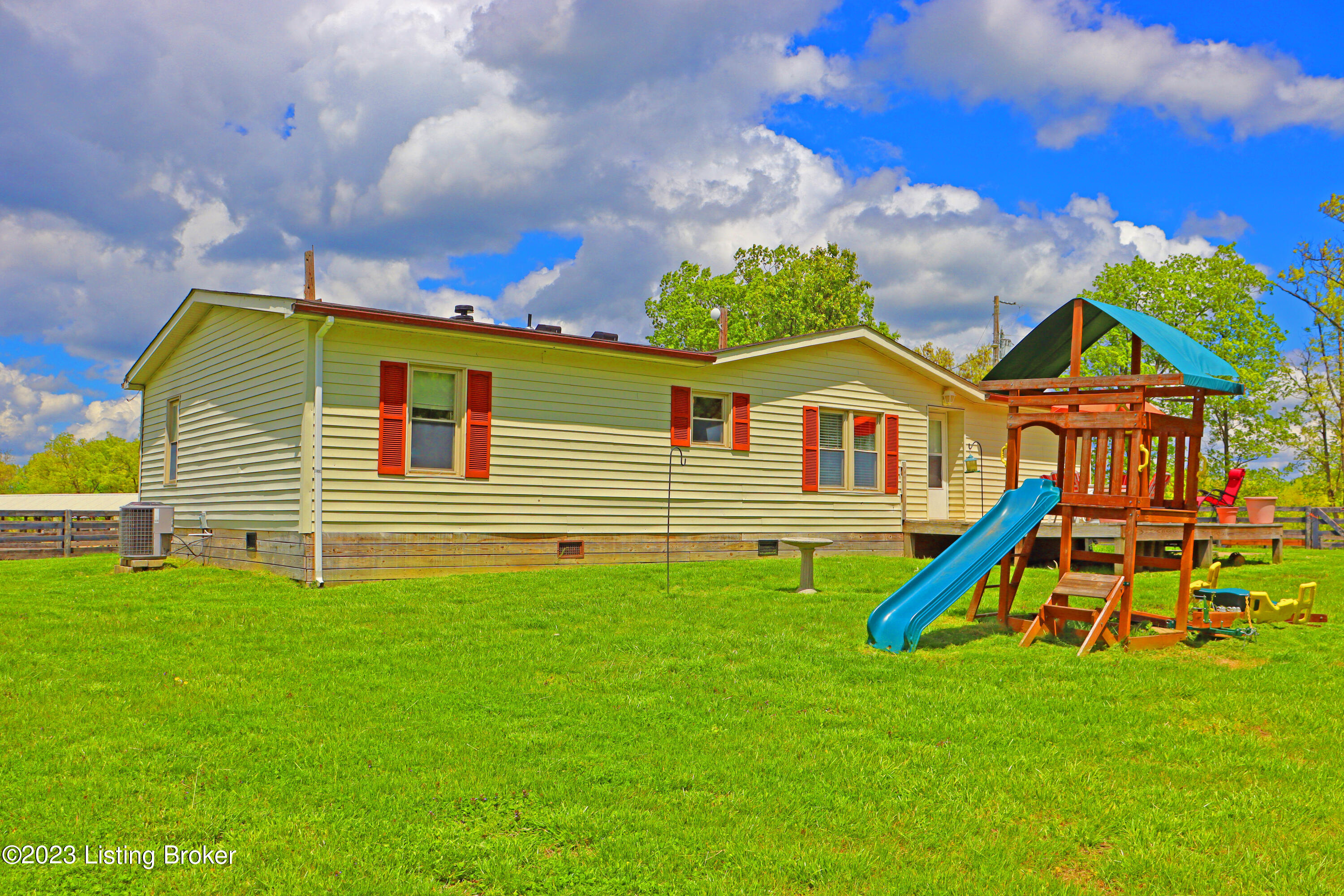 1771 Lebanon Ridge Road Bagdad, KY 40003 - Photo 5 of 65 Front House 2