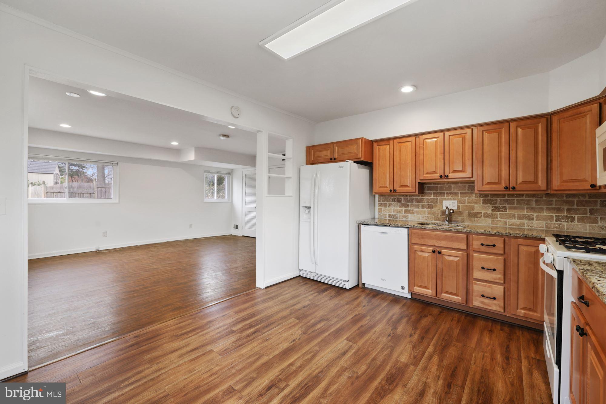11305 College View Drive Silver Spring, MD 20902 - Photo 7 of 41 Gallery Image 7
