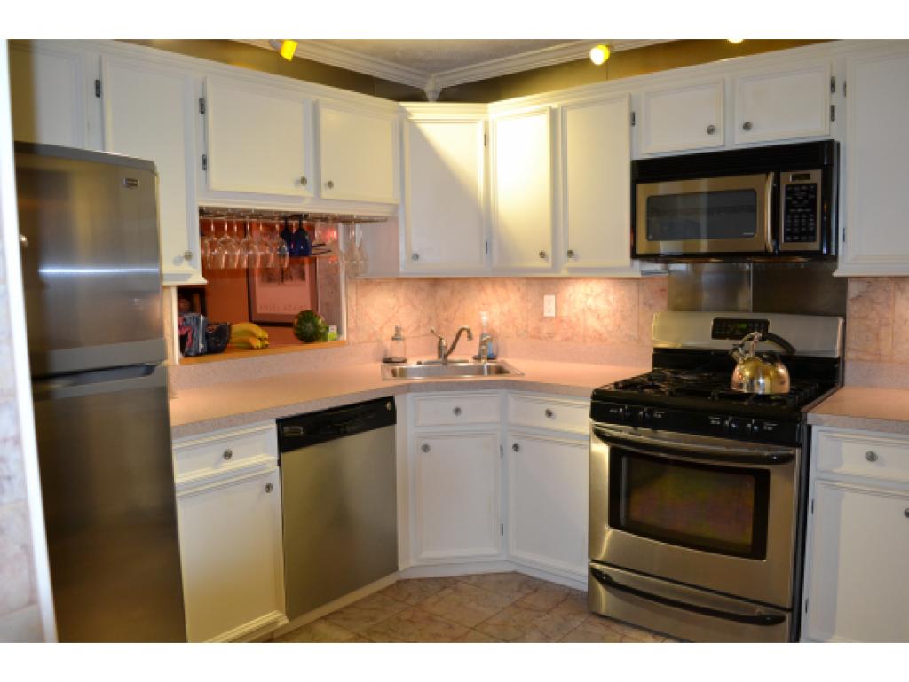 2 Scituate Place, Unit 2 Merrimack, NH 03054 - Photo 3 of 20 Gallery Image 3