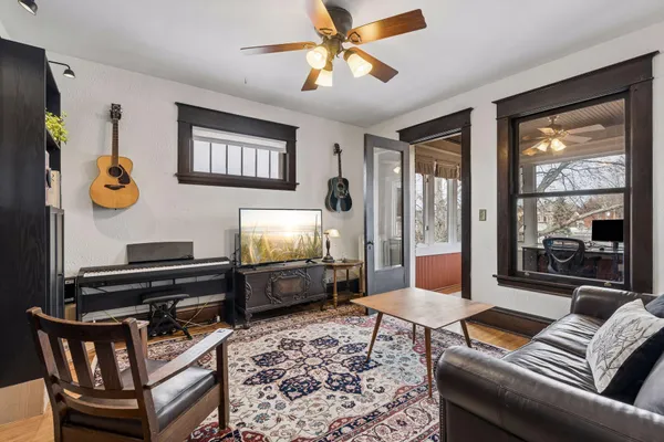 $275,000 | 722 Grand Avenue, Unit D, St. Paul, MN 55105
