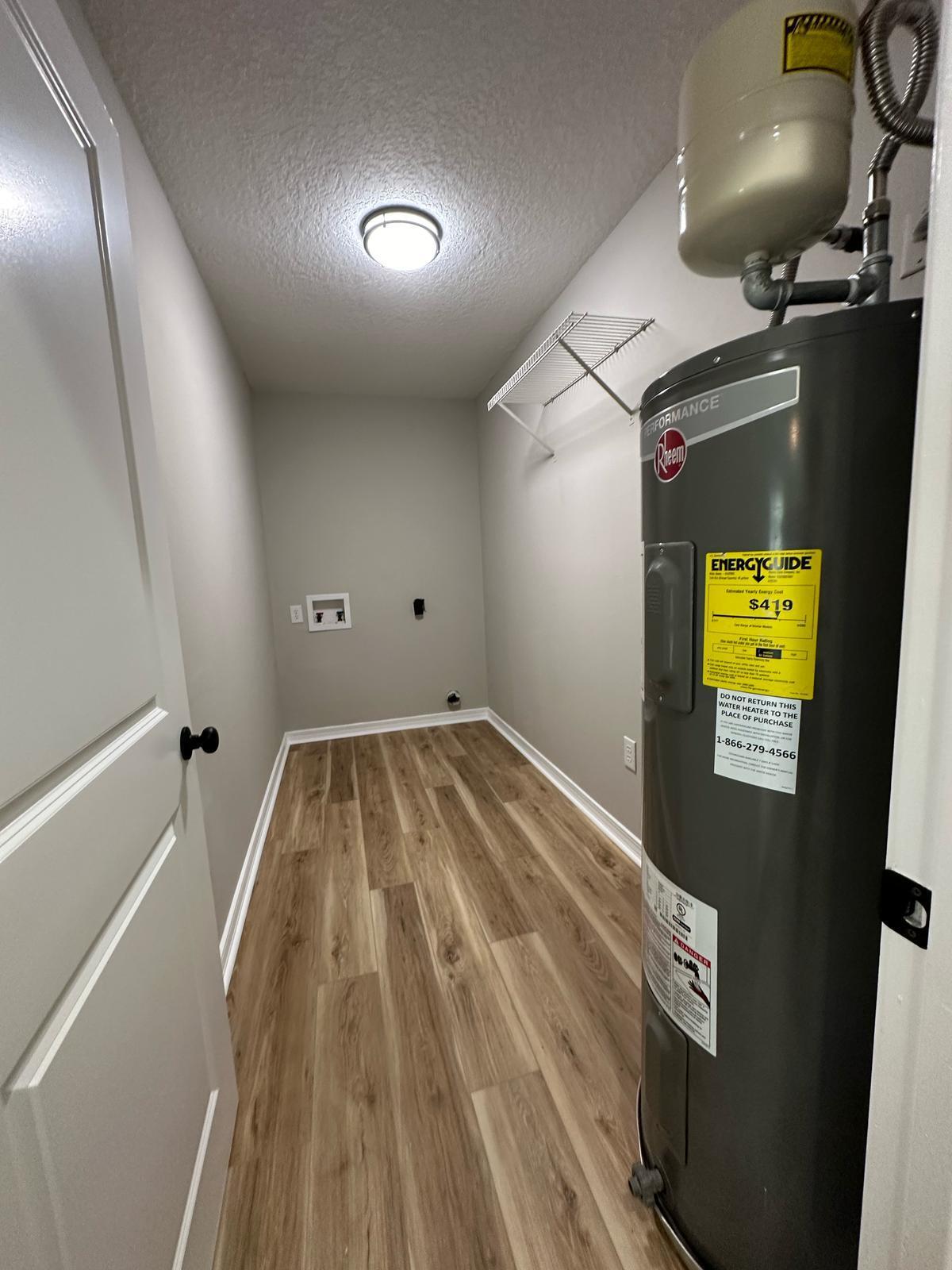 1 Kelly Way Valparaiso, FL 32580 - Photo 15 of 18 a view of small space