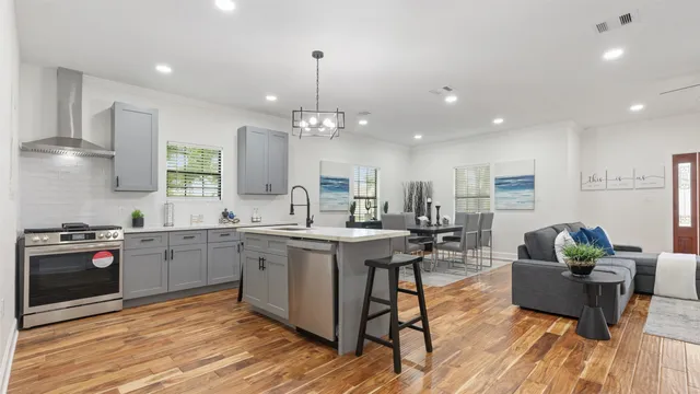 $365,000 | 10002 Wilma Street, Beach City, TX 77523