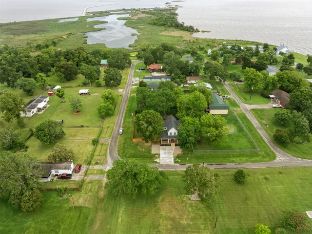 $365,000 | 10002 Wilma Street, Beach City, TX 77523